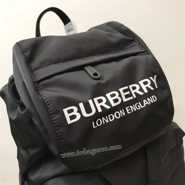 Burberry專門店新款實用型雙肩包 巴寶莉Vintage復古格紋尼龍男士雙肩包 yxb1448